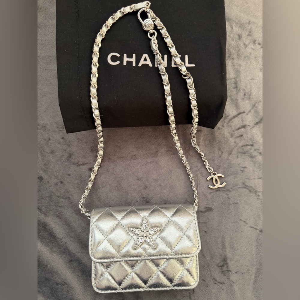 CHANEL Metallic Silver Star Crossbody Belt Bag - Picture 2 of 15
